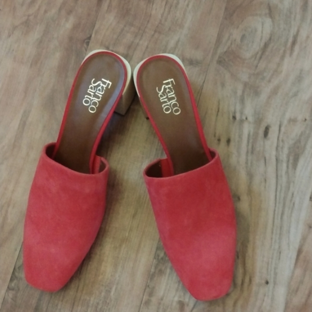 NWOT, Franco Sarto orange suede shoes